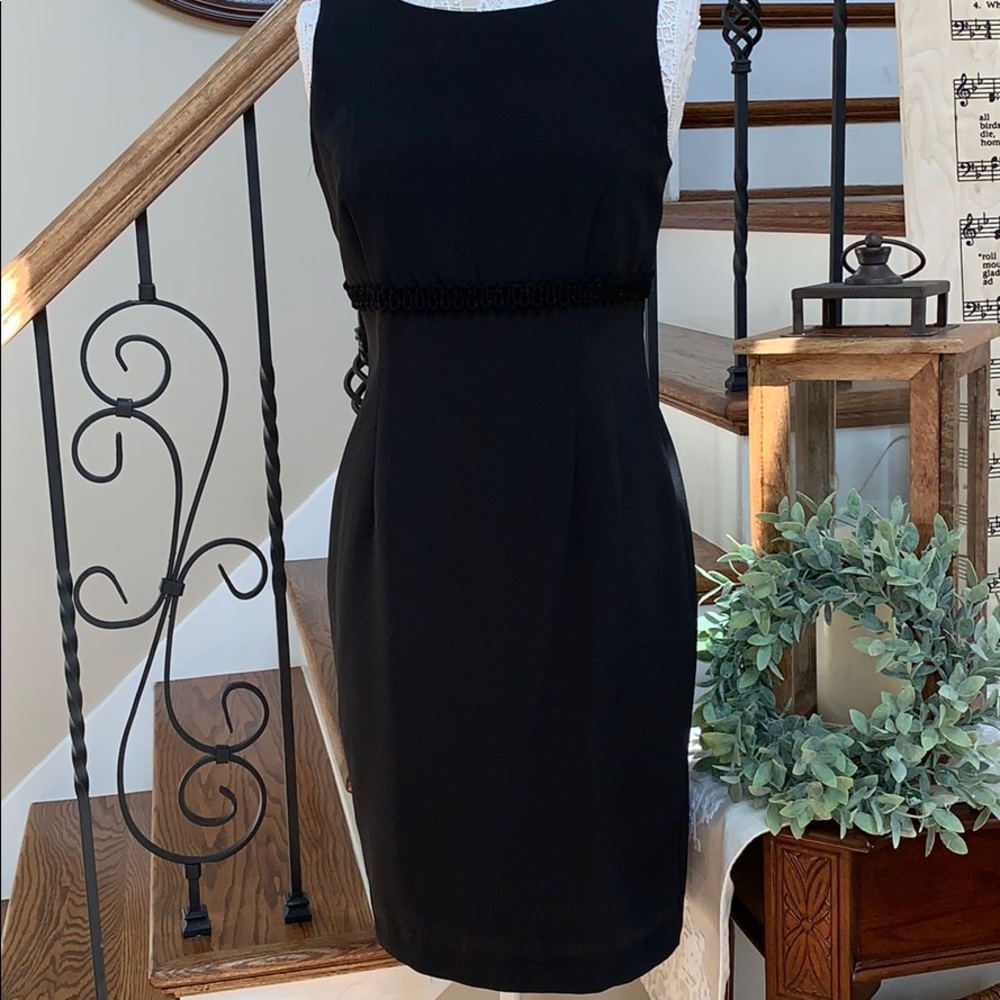 Studio by Pat Argenti size 8 black cocktail dress